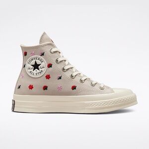 Womens free people embroidered converse size 9.5